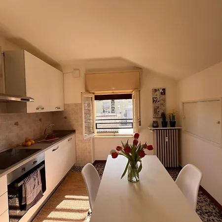 La Mansarda Apartment Como Exterior photo